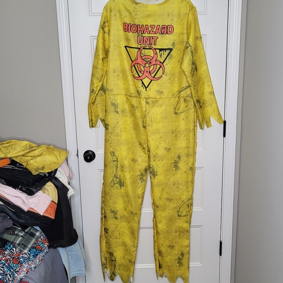 Mens Spirit Halloween Biohazard Unit Costume with Hood Size Medium - Picture 2 of 7